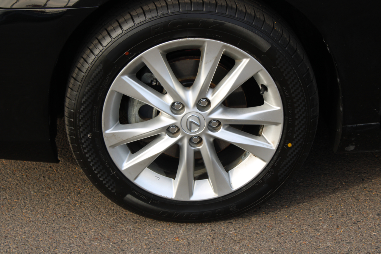 2010 Lexus ES 350 photo 2
