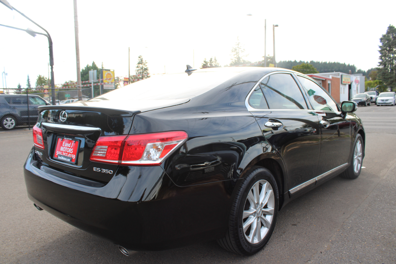 2010 Lexus ES 350 photo 11