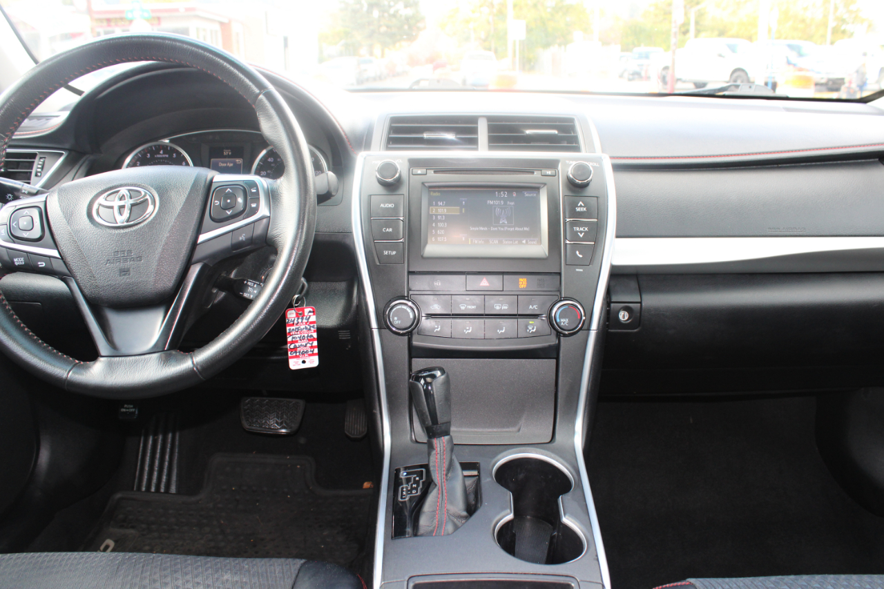 Toyota Camry 4dr Sdn I4 Auto XLE (Natl) 2015 Toyota Camry 4dr Sdn I4 Auto XLE (Natl) 2015