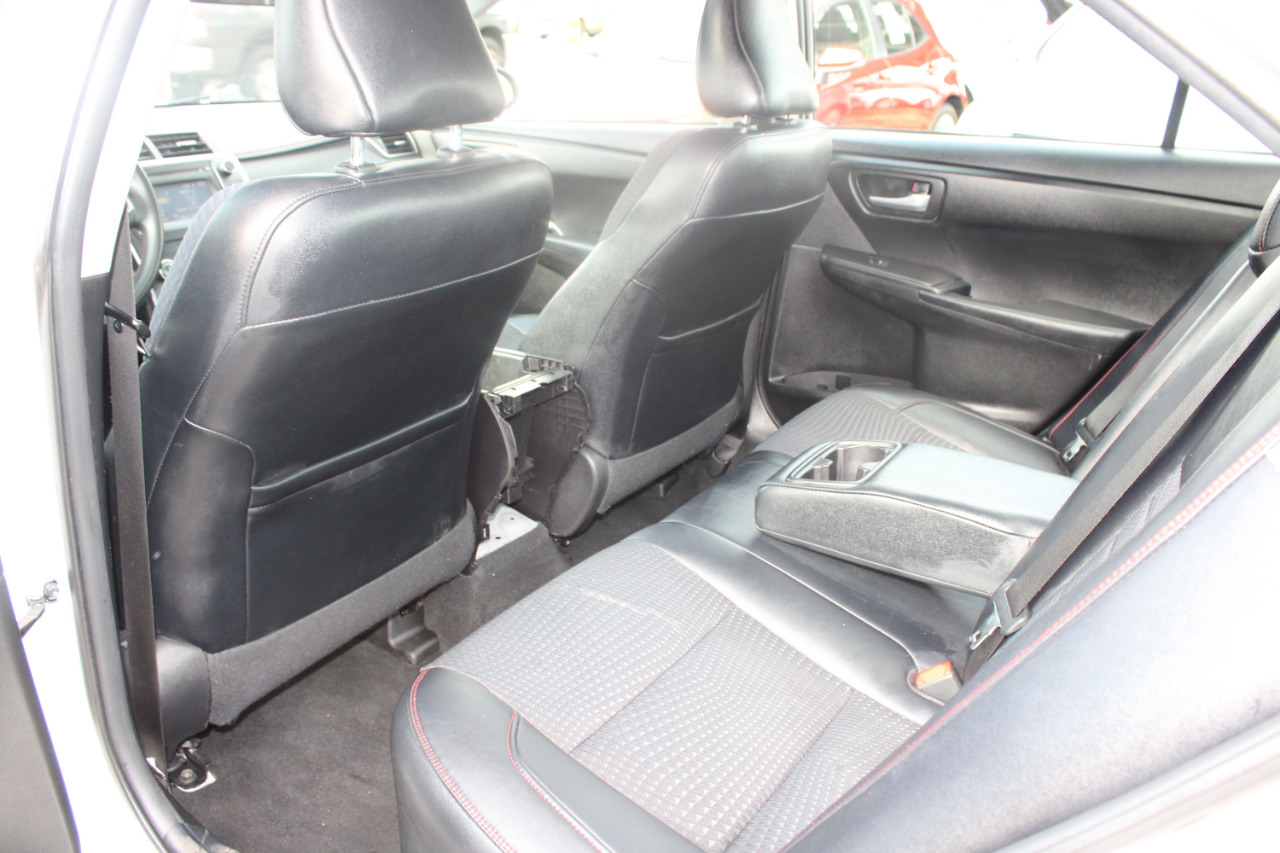 Toyota Camry 4dr Sdn I4 Auto XLE (Natl) 2015 Toyota Camry 4dr Sdn I4 Auto XLE (Natl) 2015
