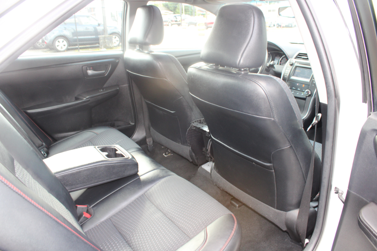 Toyota Camry 4dr Sdn I4 Auto XLE (Natl) 2015 Toyota Camry 4dr Sdn I4 Auto XLE (Natl) 2015