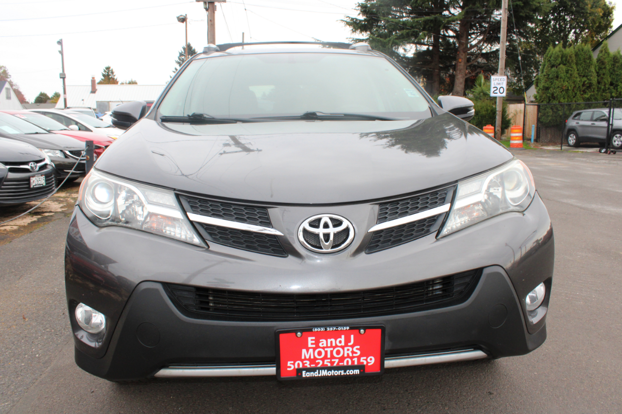 Toyota RAV4 AWD 4dr XLE (Natl) 2015 Toyota RAV4 AWD 4dr XLE (Natl) 2015