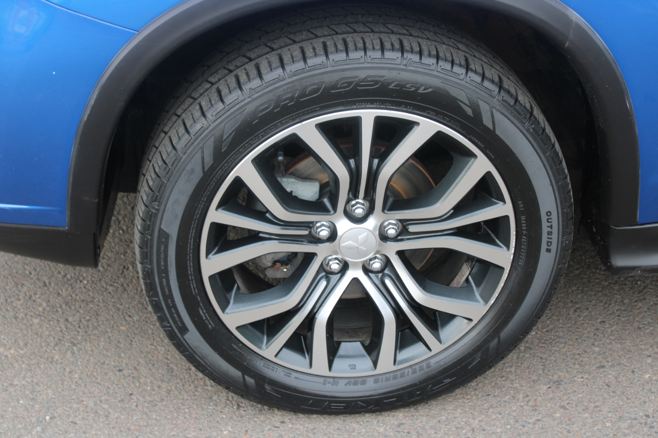 Mitsubishi Outlander Sport ES 2.0 CVT 2019 Mitsubishi Outlander Sport ES 2.0 CVT 2019