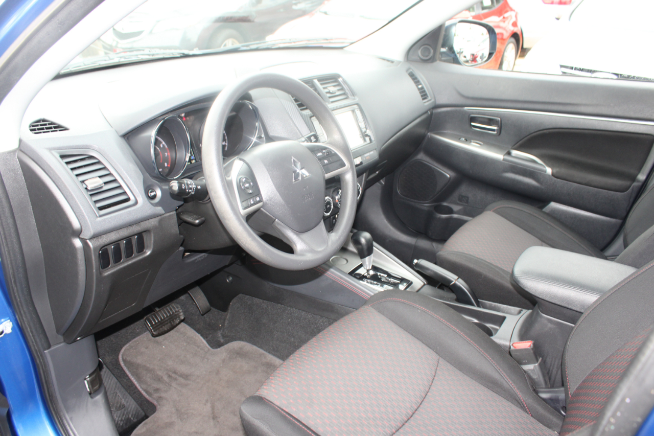 Mitsubishi Outlander Sport ES 2.0 CVT 2019 Mitsubishi Outlander Sport ES 2.0 CVT 2019