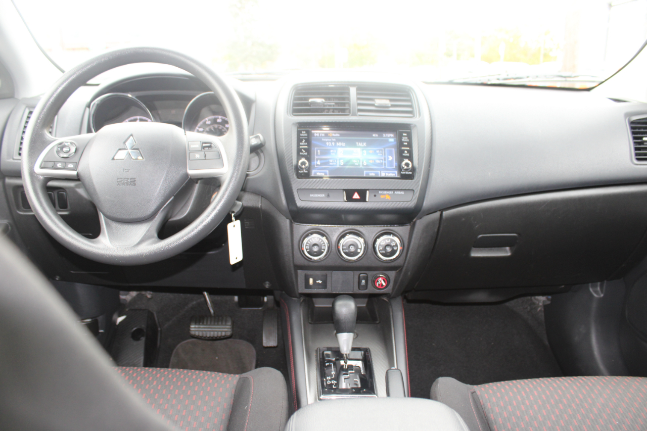 Mitsubishi Outlander Sport ES 2.0 CVT 2019 Mitsubishi Outlander Sport ES 2.0 CVT 2019