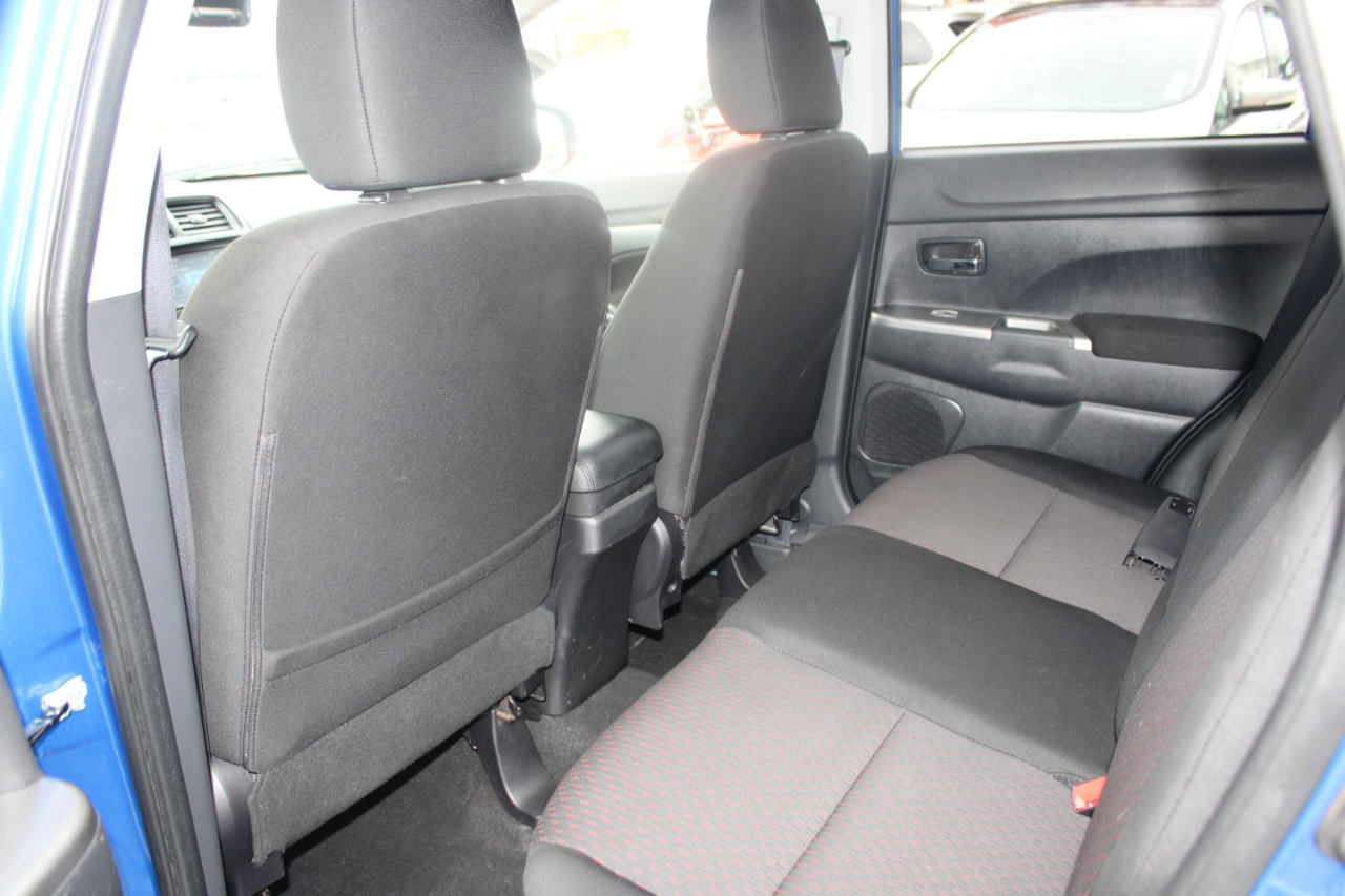 Mitsubishi Outlander Sport ES 2.0 CVT 2019 Mitsubishi Outlander Sport ES 2.0 CVT 2019