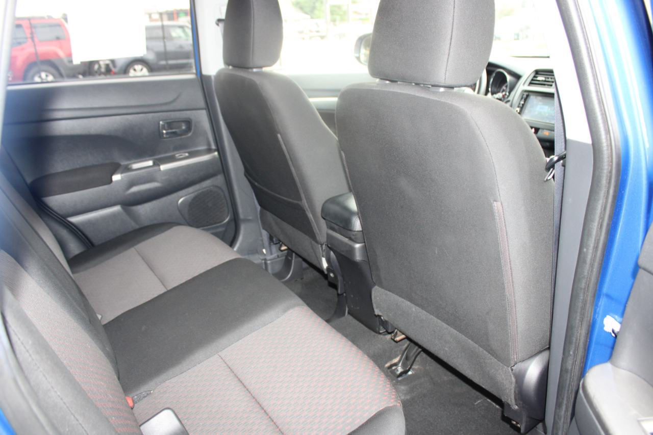 Mitsubishi Outlander Sport ES 2.0 CVT 2019 Mitsubishi Outlander Sport ES 2.0 CVT 2019