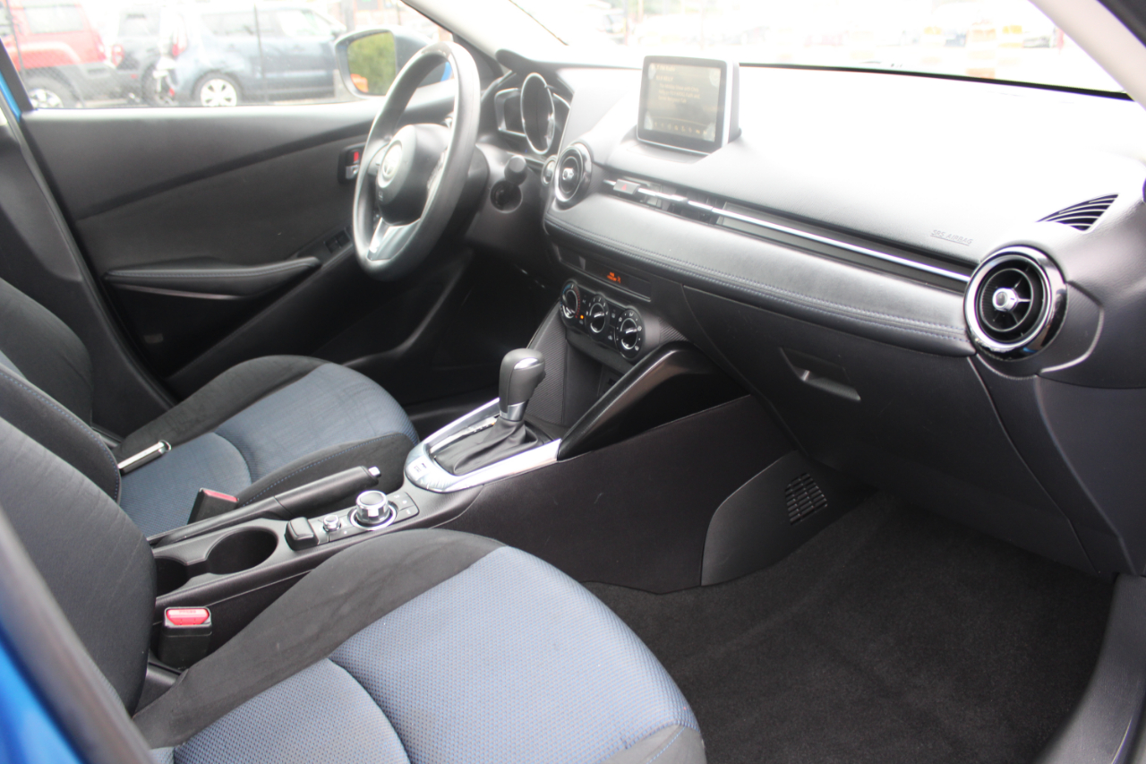 Scion iA 4dr Sdn Man (Natl) 2016 Scion iA 4dr Sdn Man (Natl) 2016