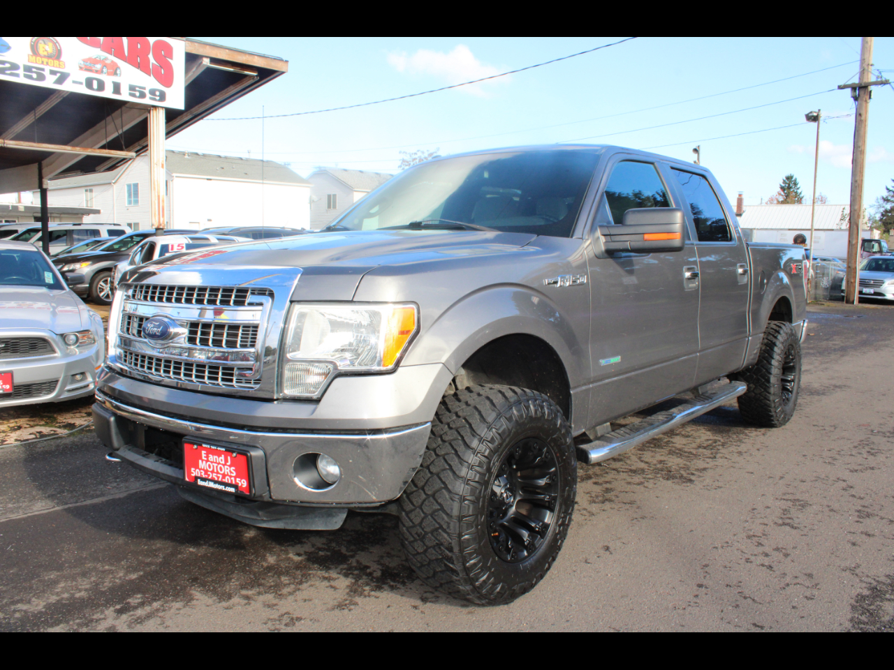 2013 Ford F-150 4WD CREW CAB  145" XLT