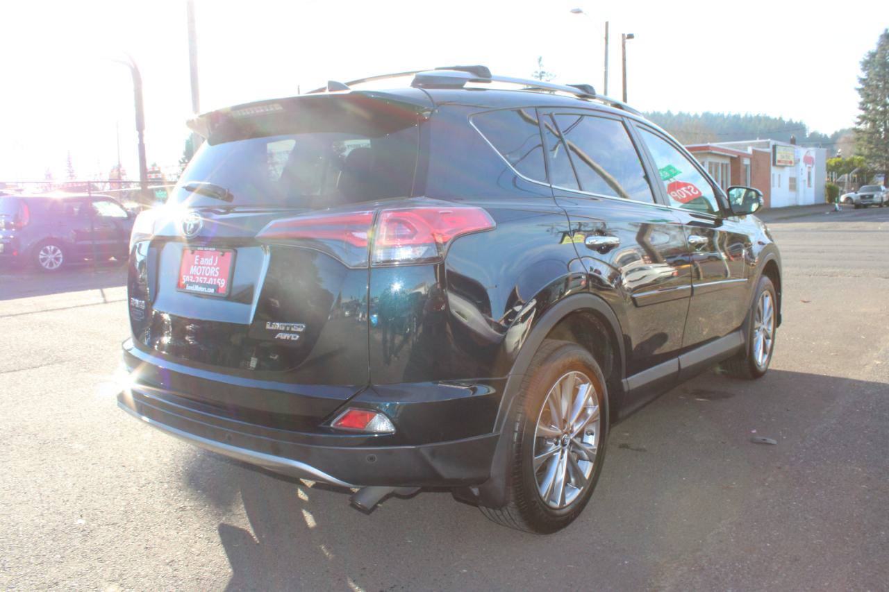 Toyota RAV4 Limited AWD (Natl) 2017
