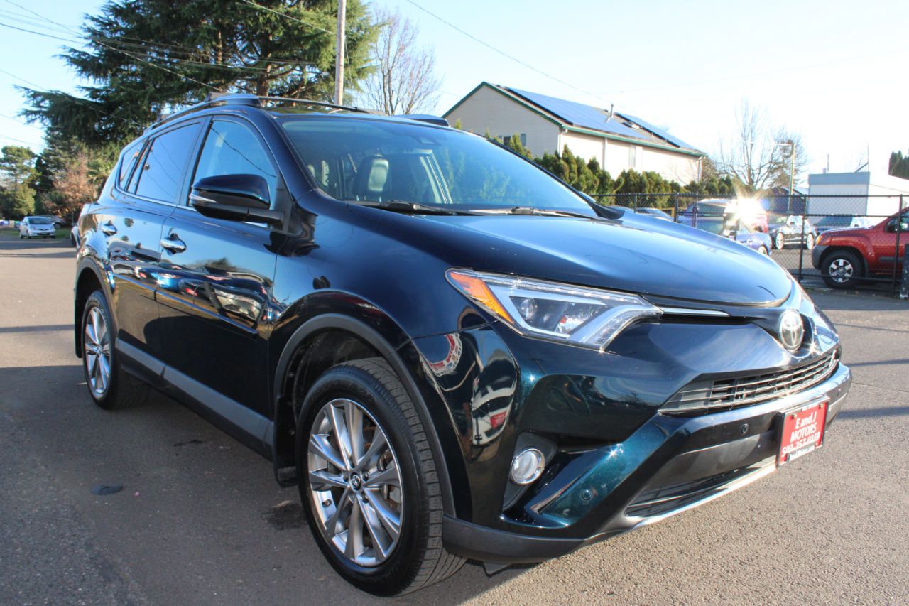 Toyota RAV4 Limited AWD (Natl) 2017