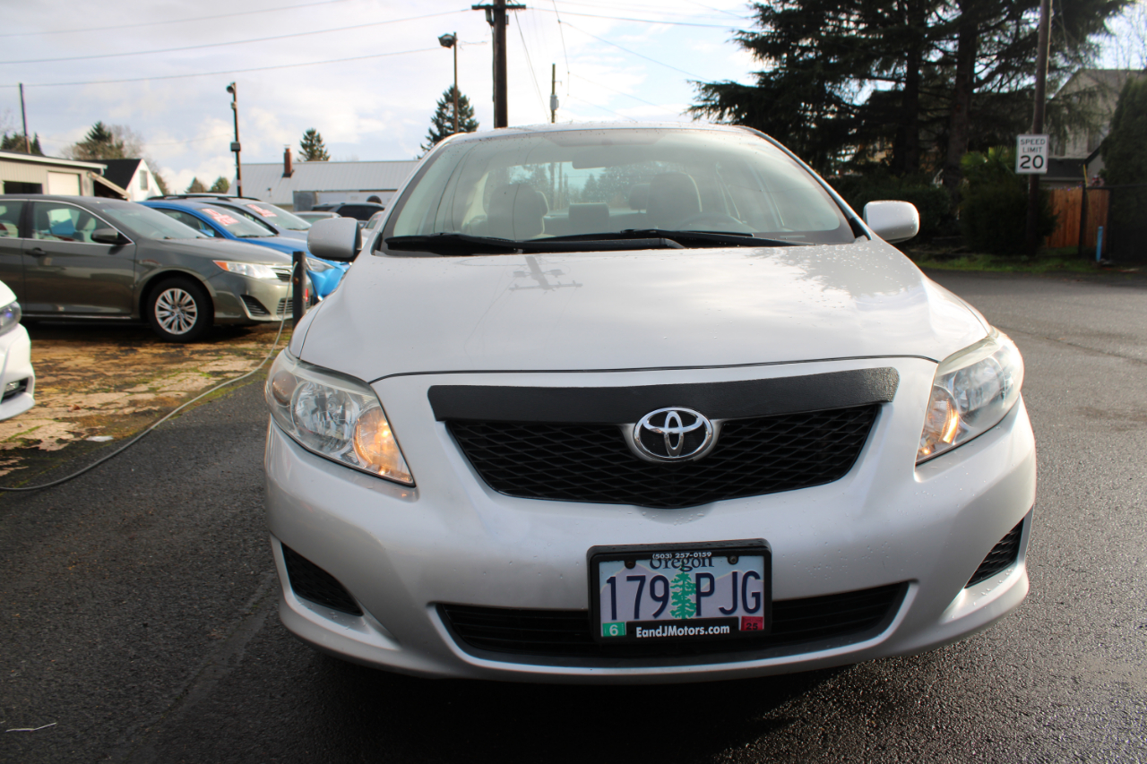 Toyota Corolla 4dr Sdn Man (Natl) 2010