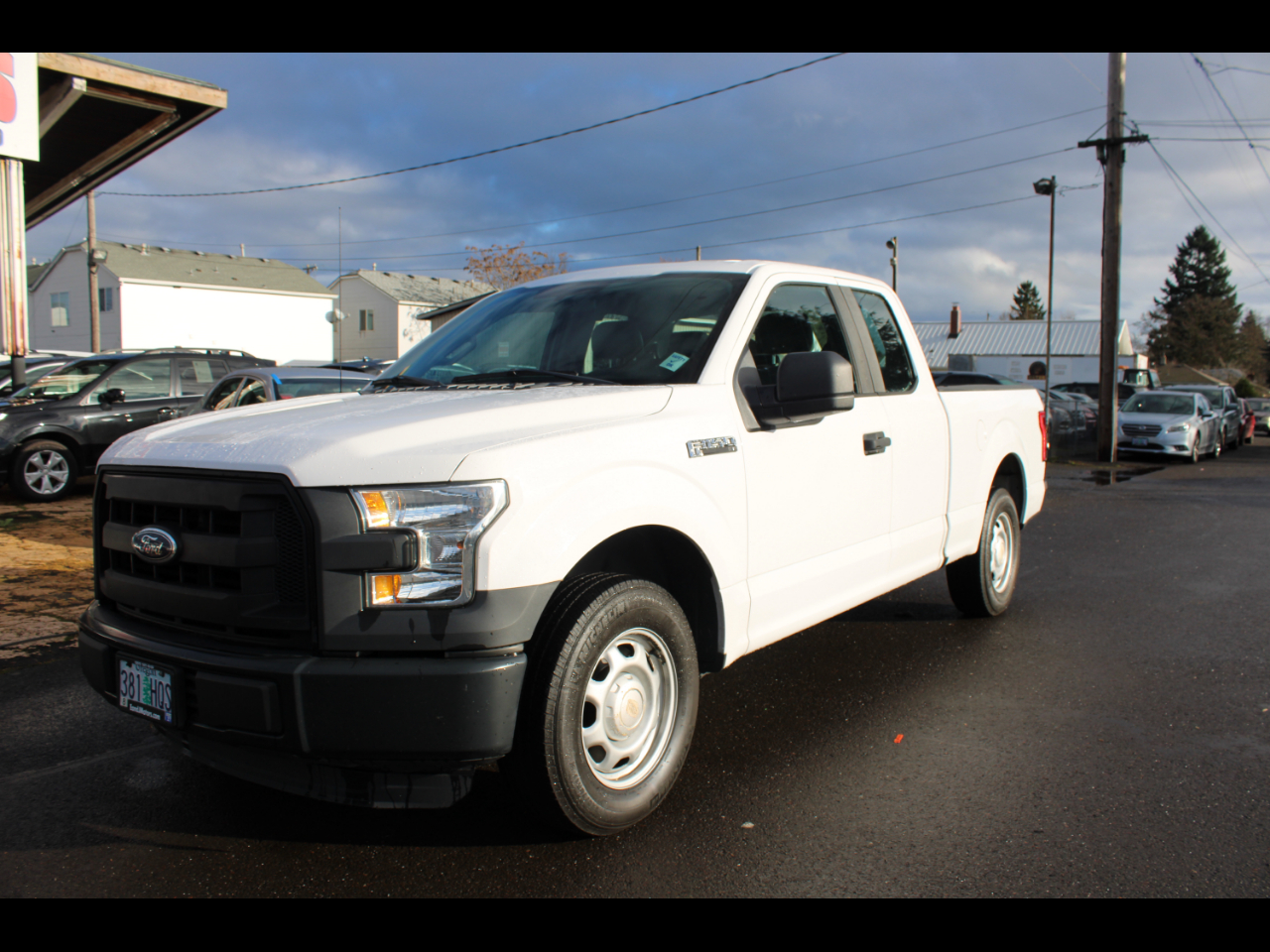 2015 Ford F-150 2WD SuperCab 145" XL