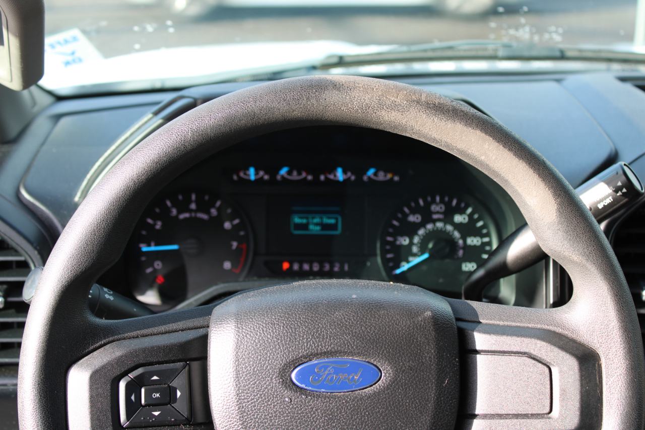 Ford F-150 2WD SuperCab 145" XL 2015