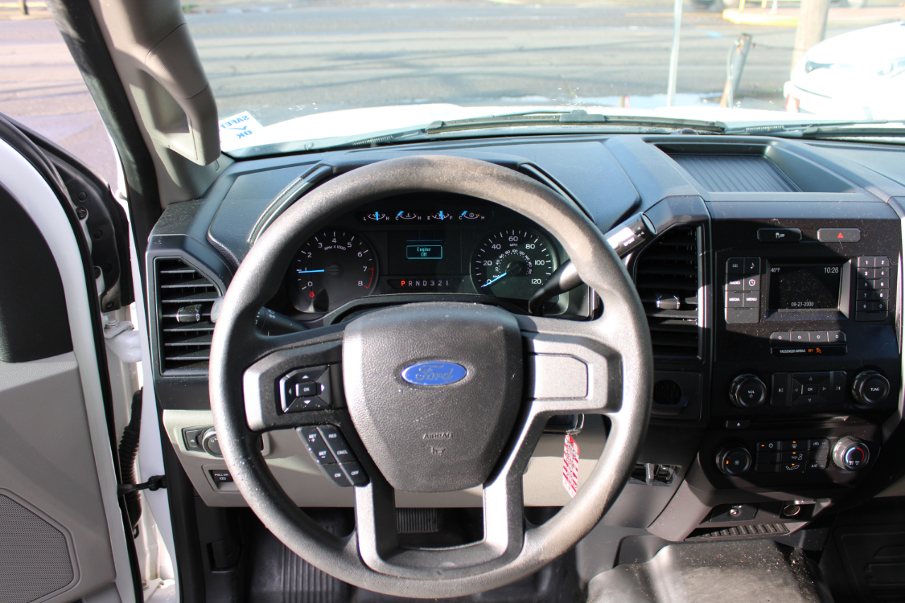 Ford F-150 2WD SuperCab 145" XL 2015