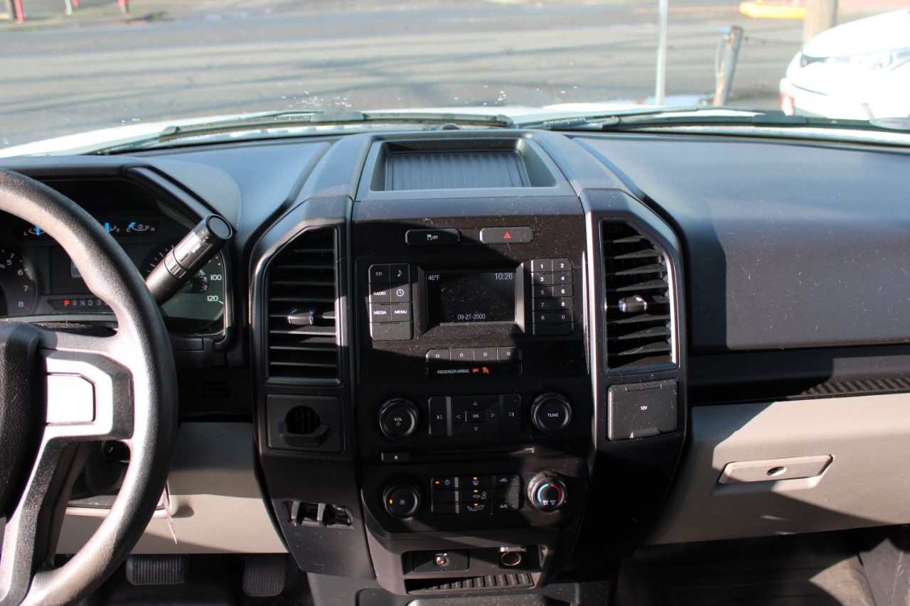 Ford F-150 2WD SuperCab 145" XL 2015