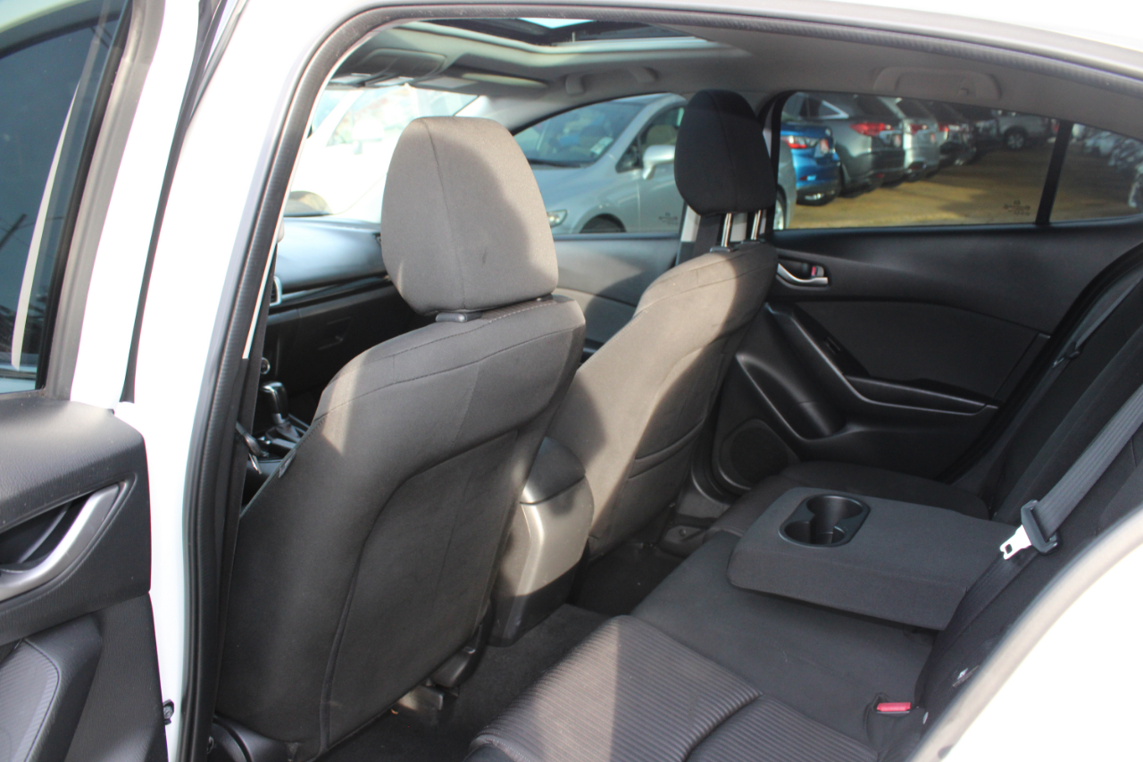 Mazda MAZDA3 5dr HB Auto i Touring 2015