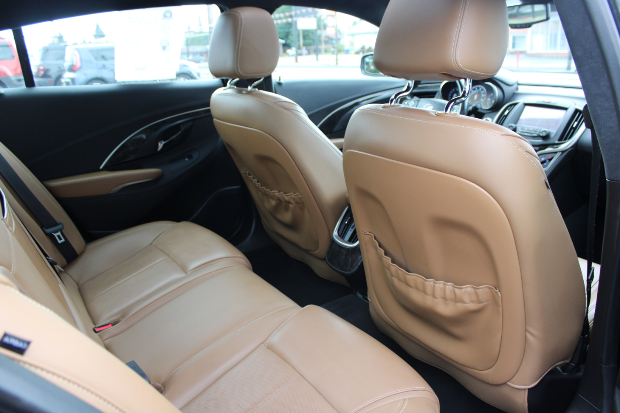 Buick LaCrosse 4dr Sdn Premium I FWD 2015