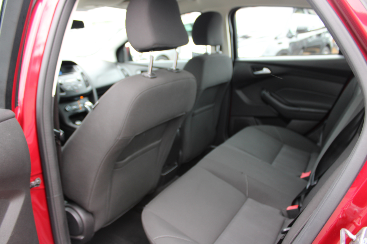 Ford Focus 4dr Sdn SE 2015