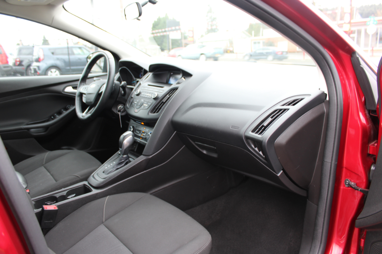 Ford Focus 4dr Sdn SE 2015