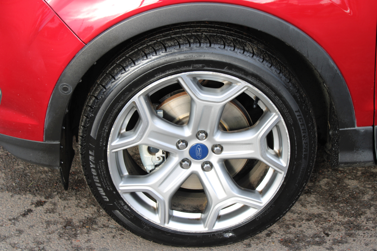 Ford Escape Titanium 4WD 2017