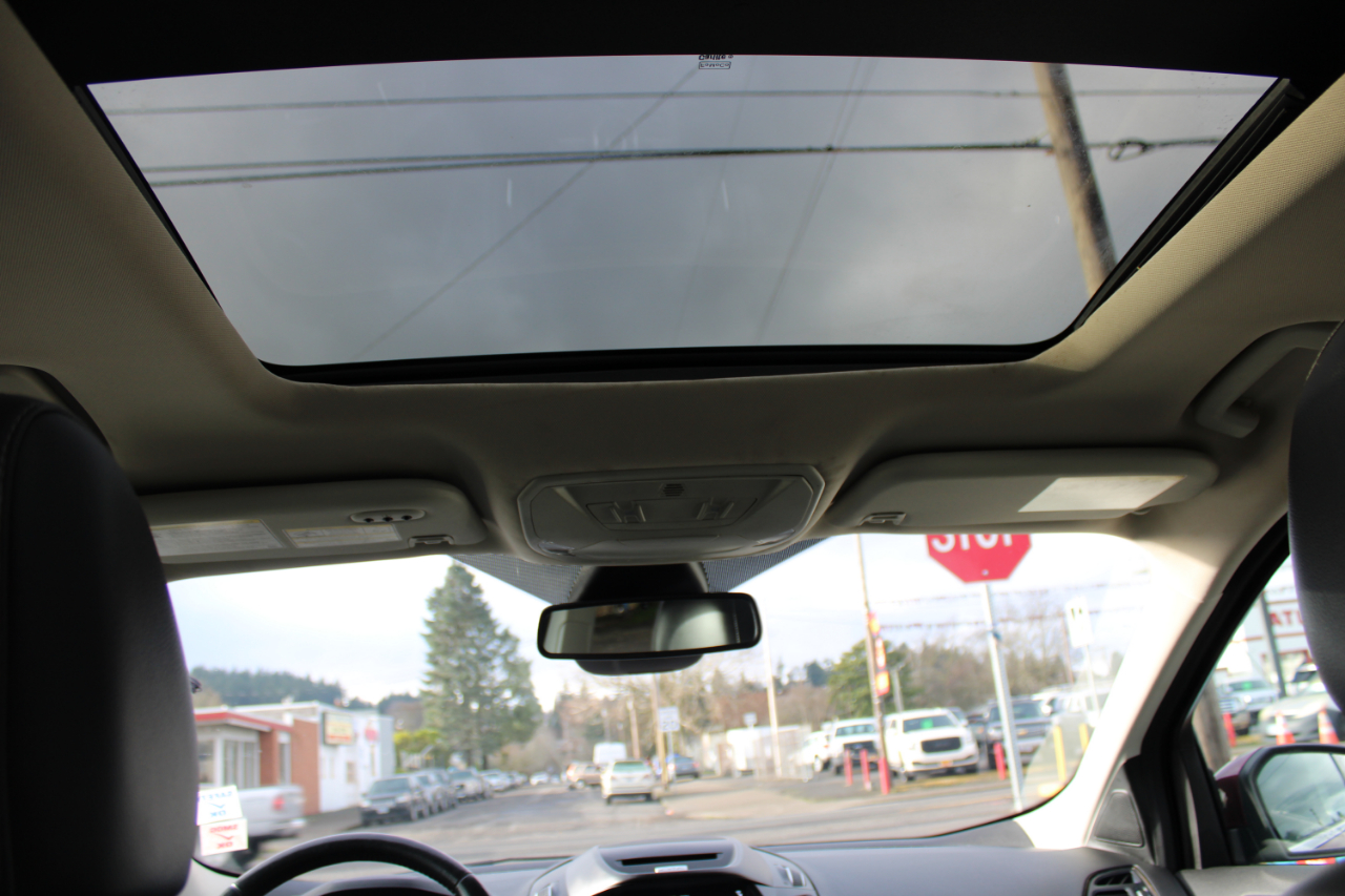 Ford Escape Titanium 4WD 2017