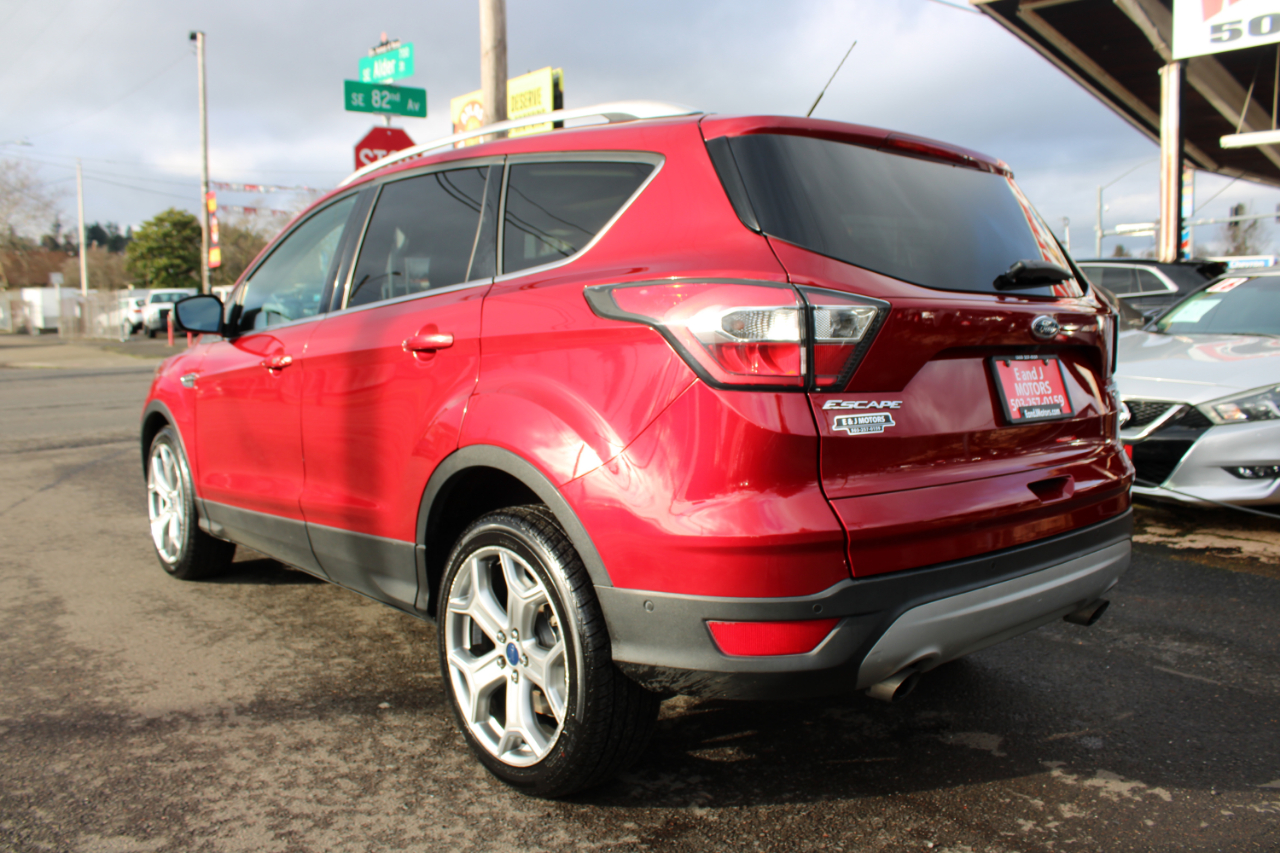 Ford Escape Titanium 4WD 2017