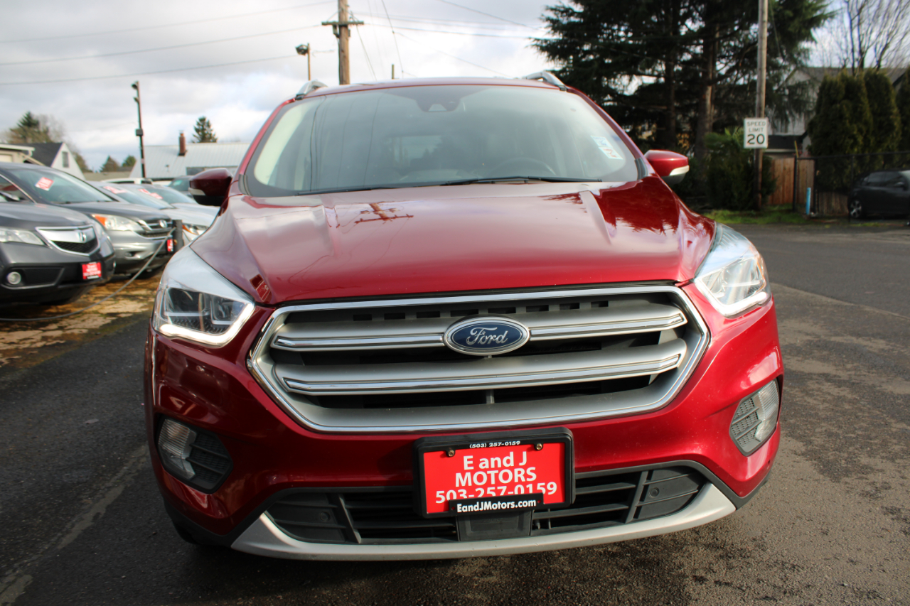 Ford Escape Titanium 4WD 2017