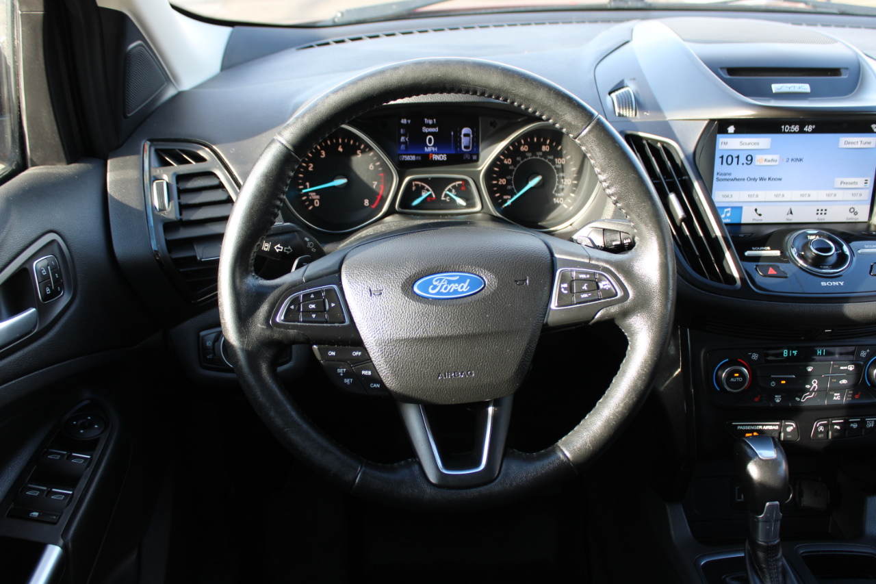 Ford Escape Titanium FWD 2017