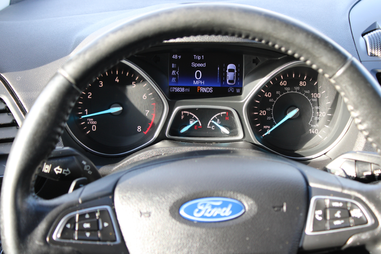 Ford Escape Titanium FWD 2017