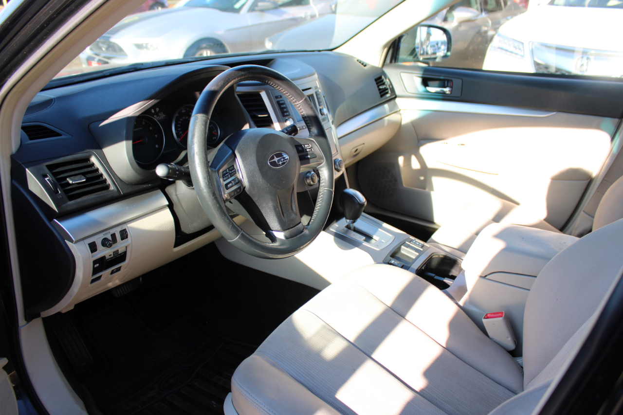 Subaru Outback 4dr Wgn H4 Auto 2.5i Premium 2014