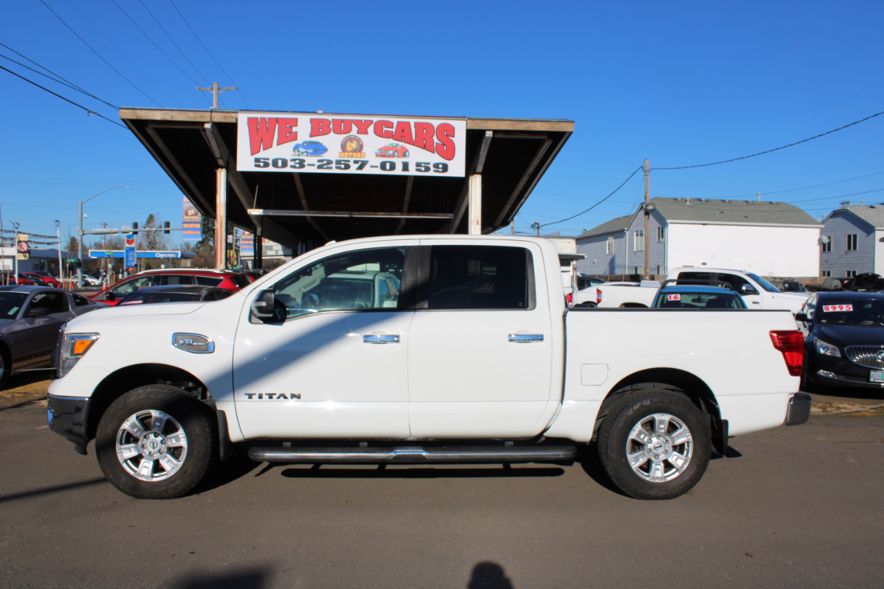 Nissan Titan 4x4 Crew Cab SV 2017