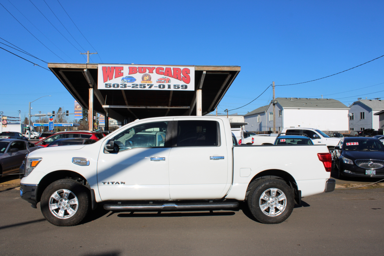 Nissan Titan 4x4 Crew Cab SV 2017