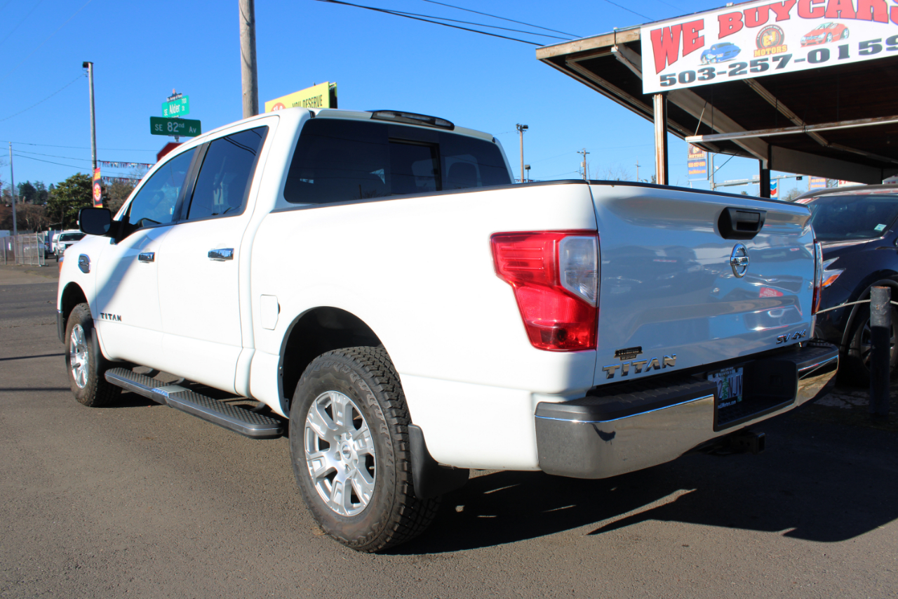 Nissan Titan 4x4 Crew Cab SV 2017