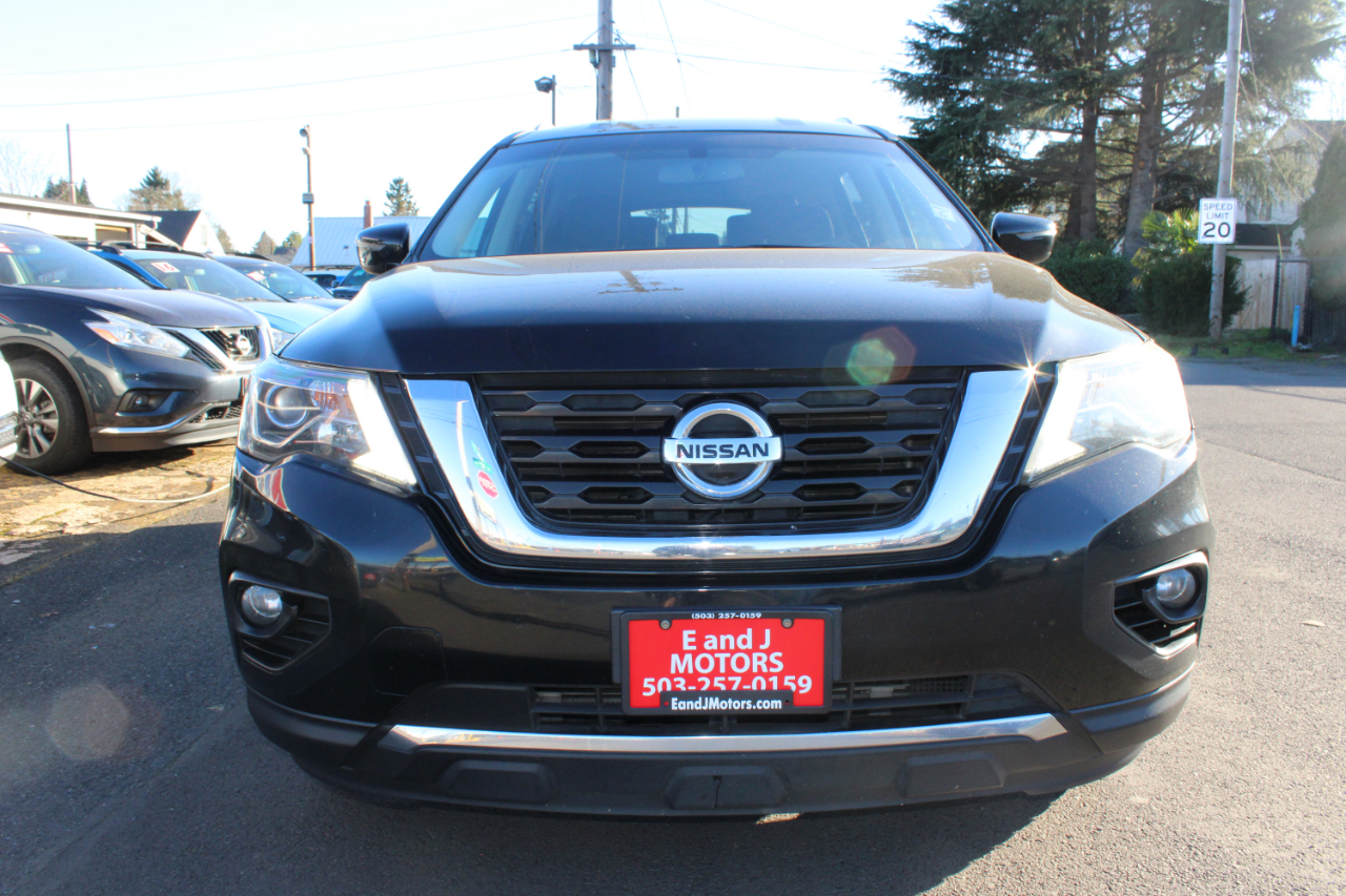 Nissan Pathfinder 4x4 SV 2018
