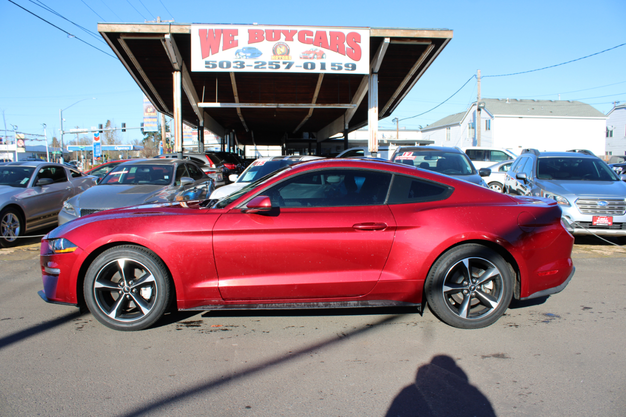 Ford Mustang EcoBoost Fastback 2018