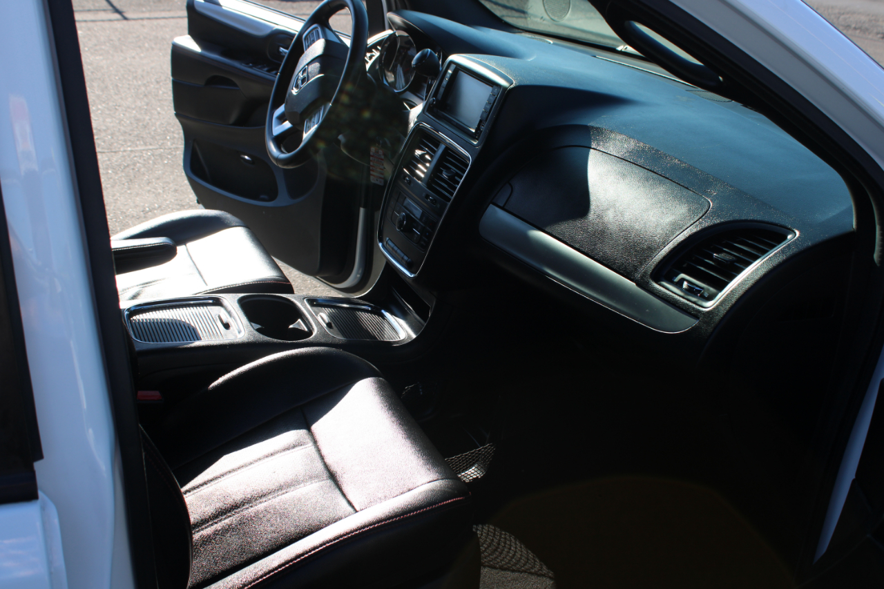 Dodge Grand Caravan 4dr Wgn R/T 2016