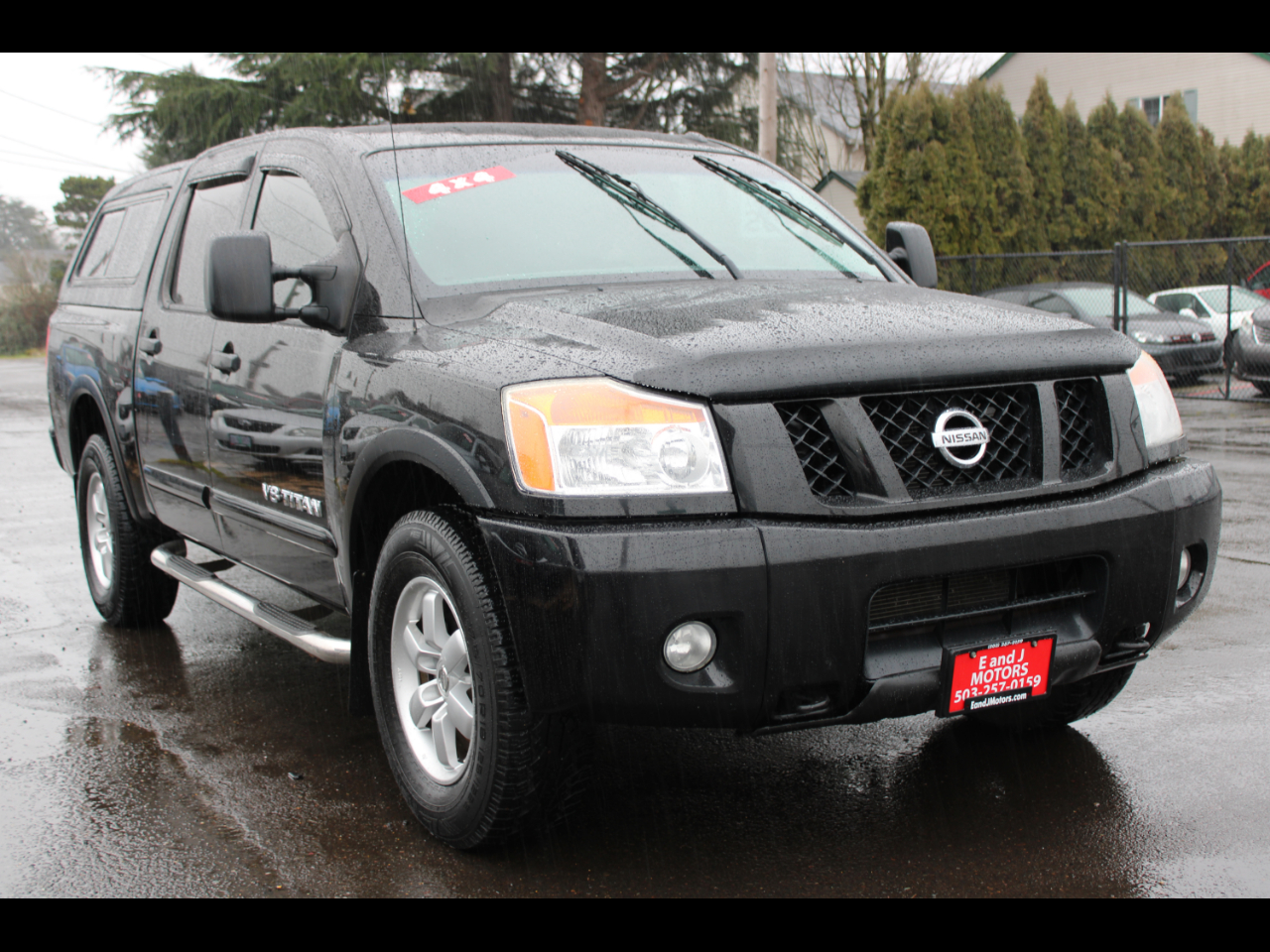 Nissan Titan 4WD Crew Cab SWB PRO-4X 2012