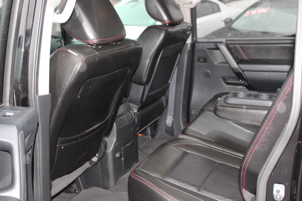 Nissan Titan 4WD Crew Cab SWB PRO-4X 2012