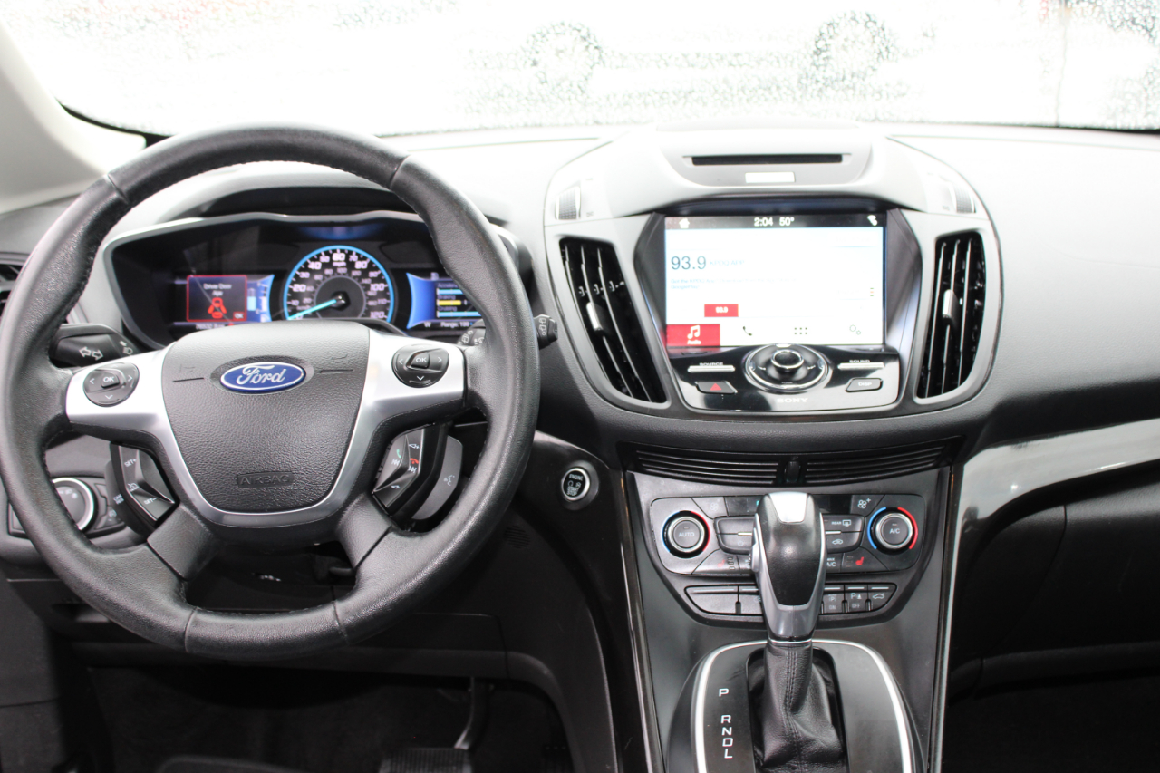 Ford C-Max Energi Titanium FWD 2017