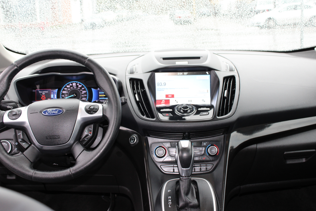 Ford C-Max Energi Titanium FWD 2017