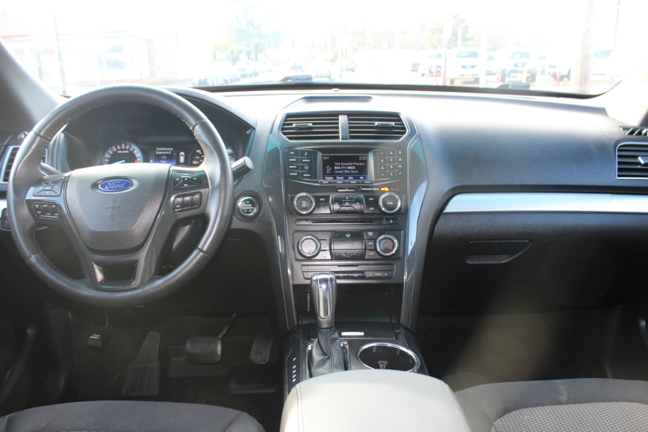 Ford Explorer FWD 4dr XLT 2016