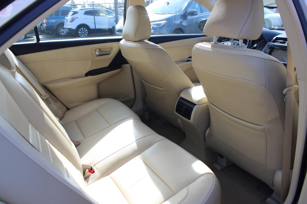 Toyota Camry Hybrid 4dr Sdn XLE (Natl) 2015