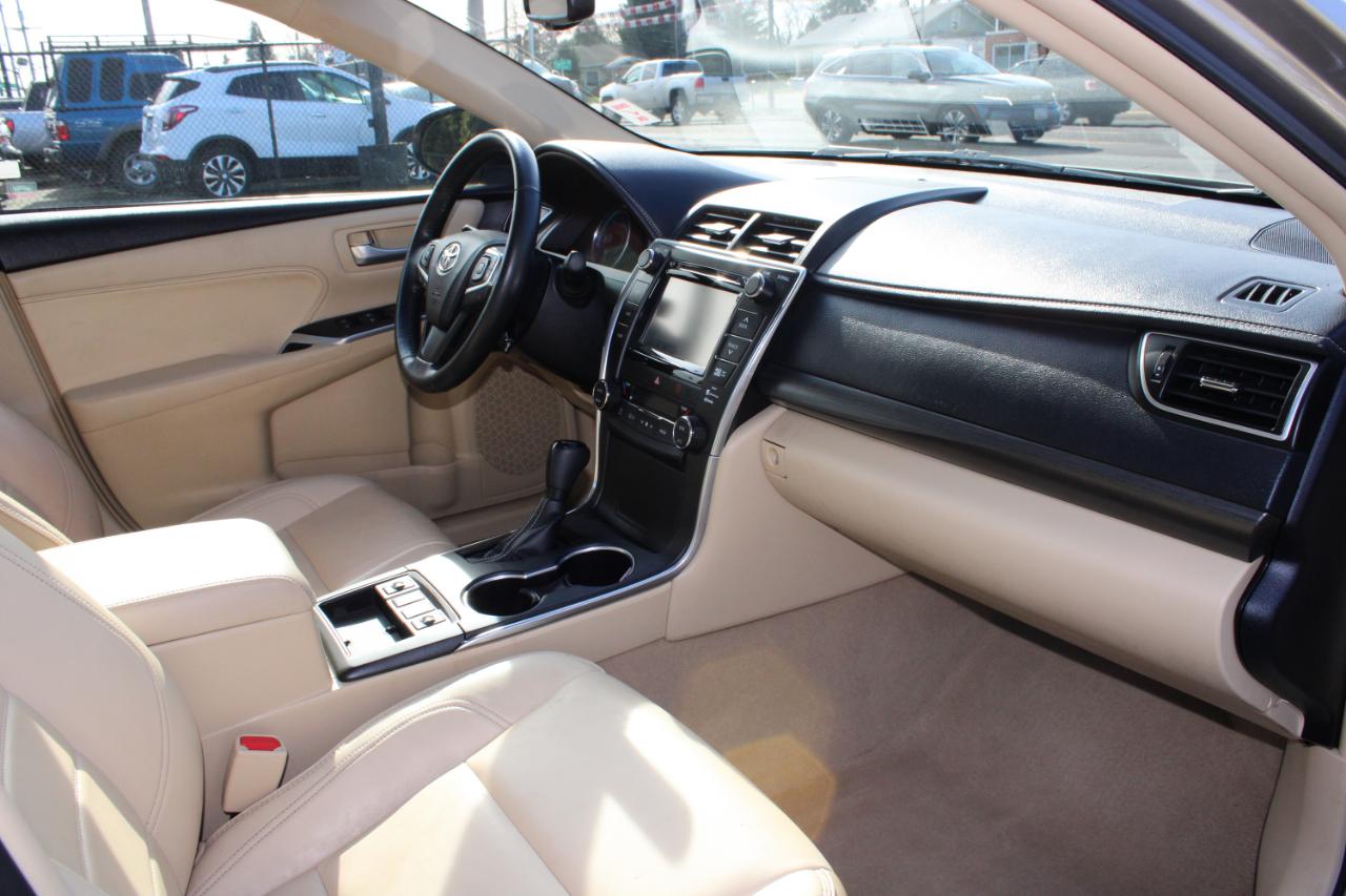 Toyota Camry Hybrid 4dr Sdn XLE (Natl) 2015