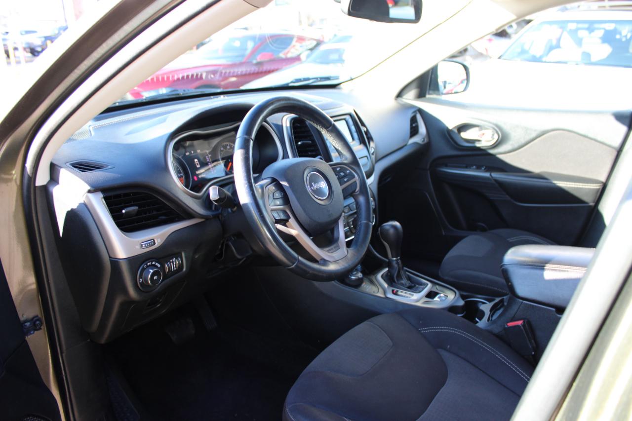 Jeep Cherokee 4WD 4dr Latitude 2015