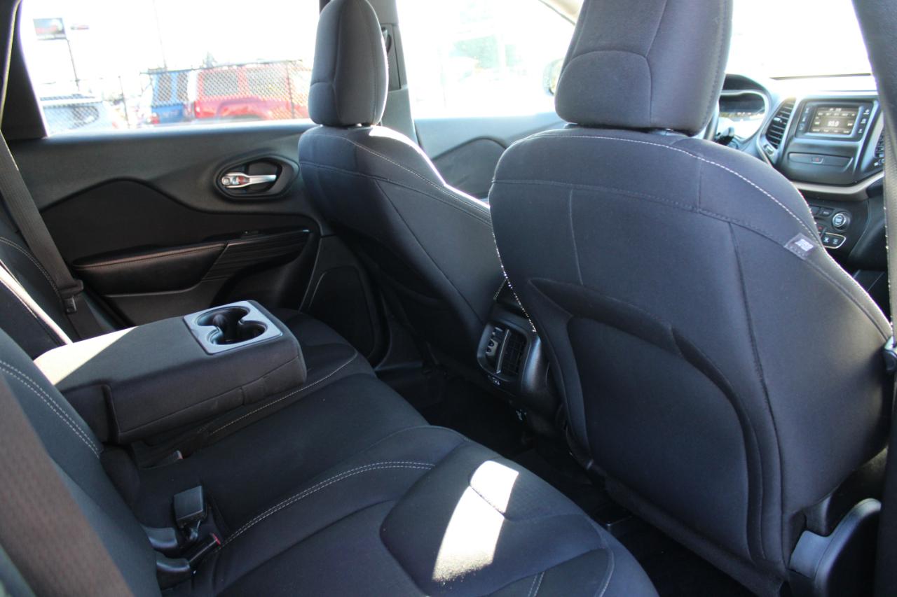 Jeep Cherokee 4WD 4dr Latitude 2015