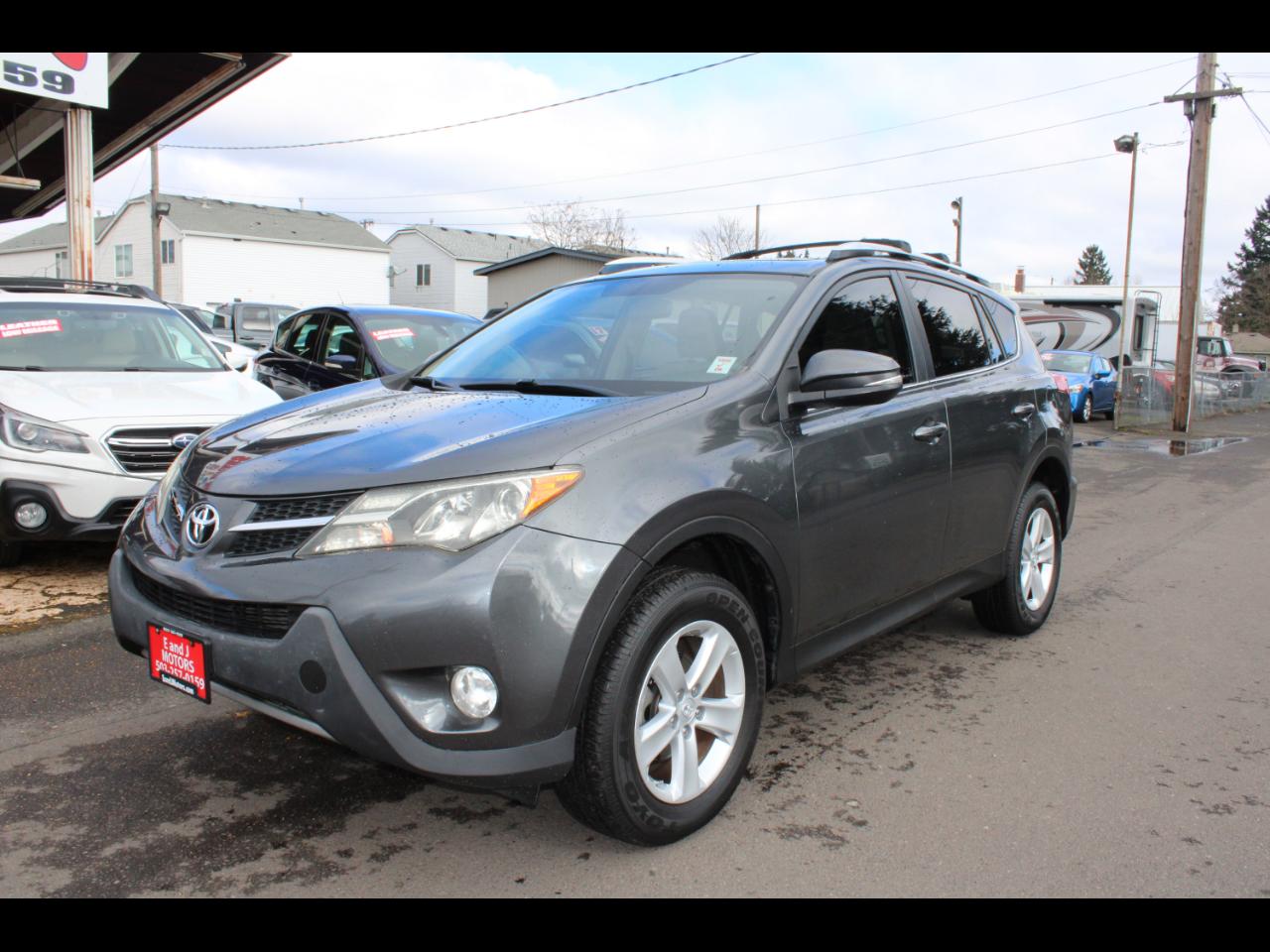 Toyota RAV4 AWD 4dr XLE (Natl) 2014