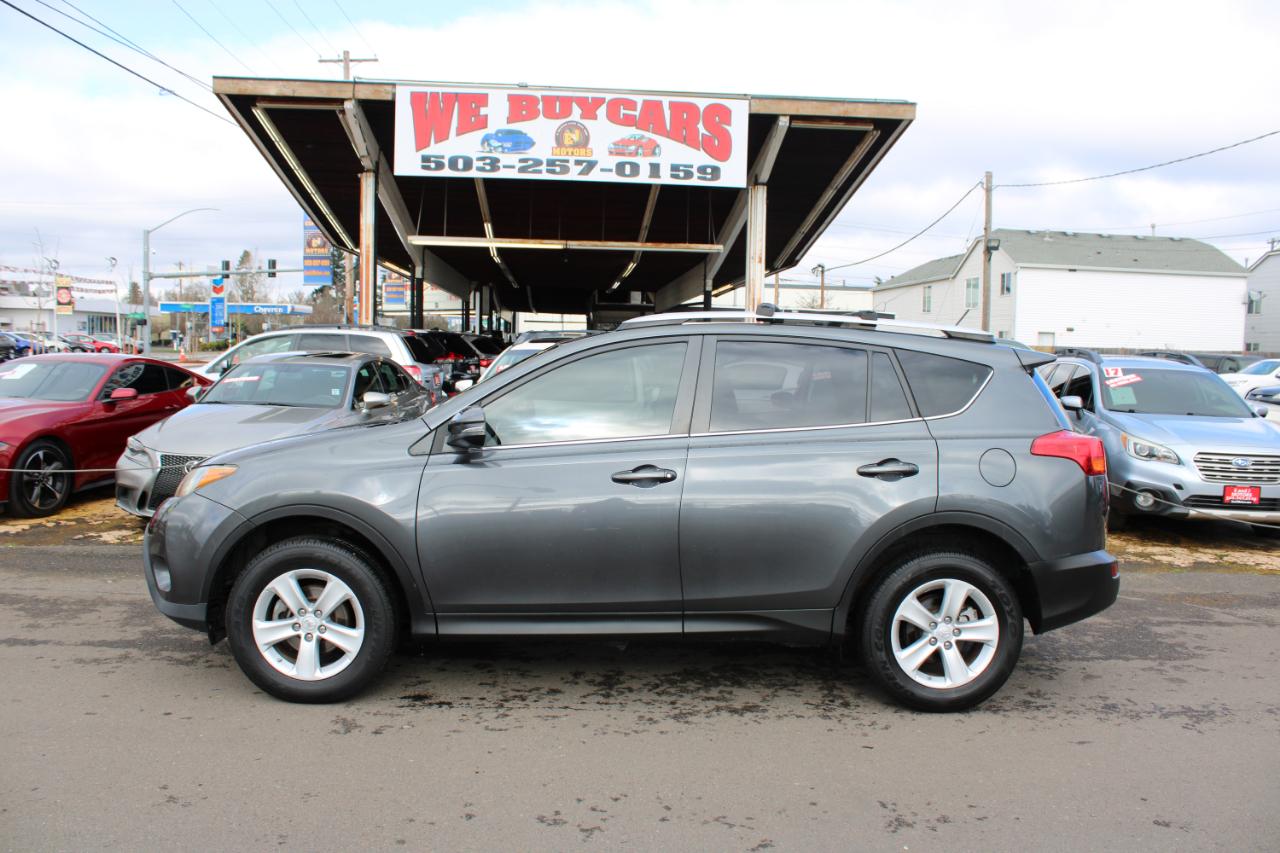 Toyota RAV4 AWD 4dr XLE (Natl) 2014