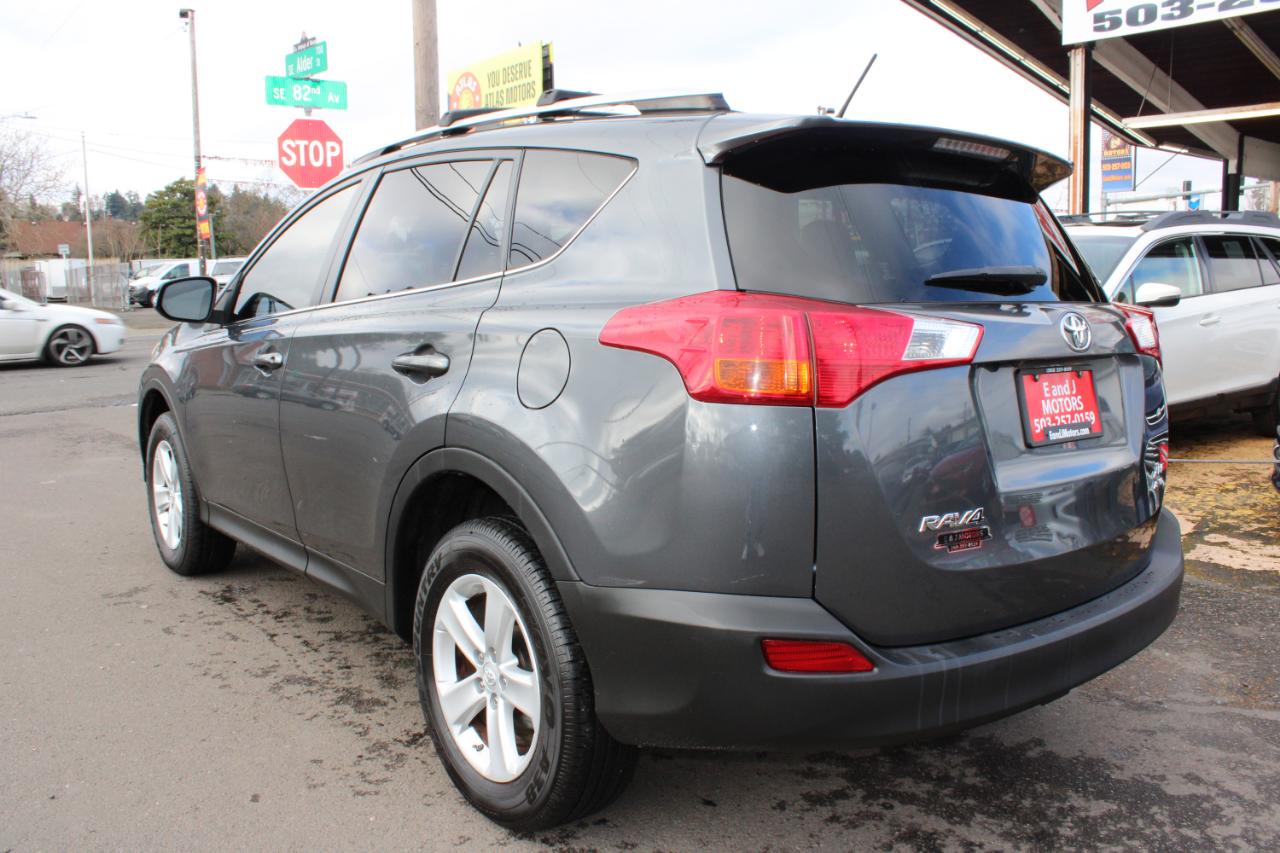Toyota RAV4 AWD 4dr XLE (Natl) 2014