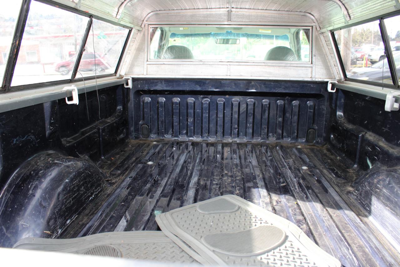 Ford F-150 Reg Cab 120" 4WD XL 2001